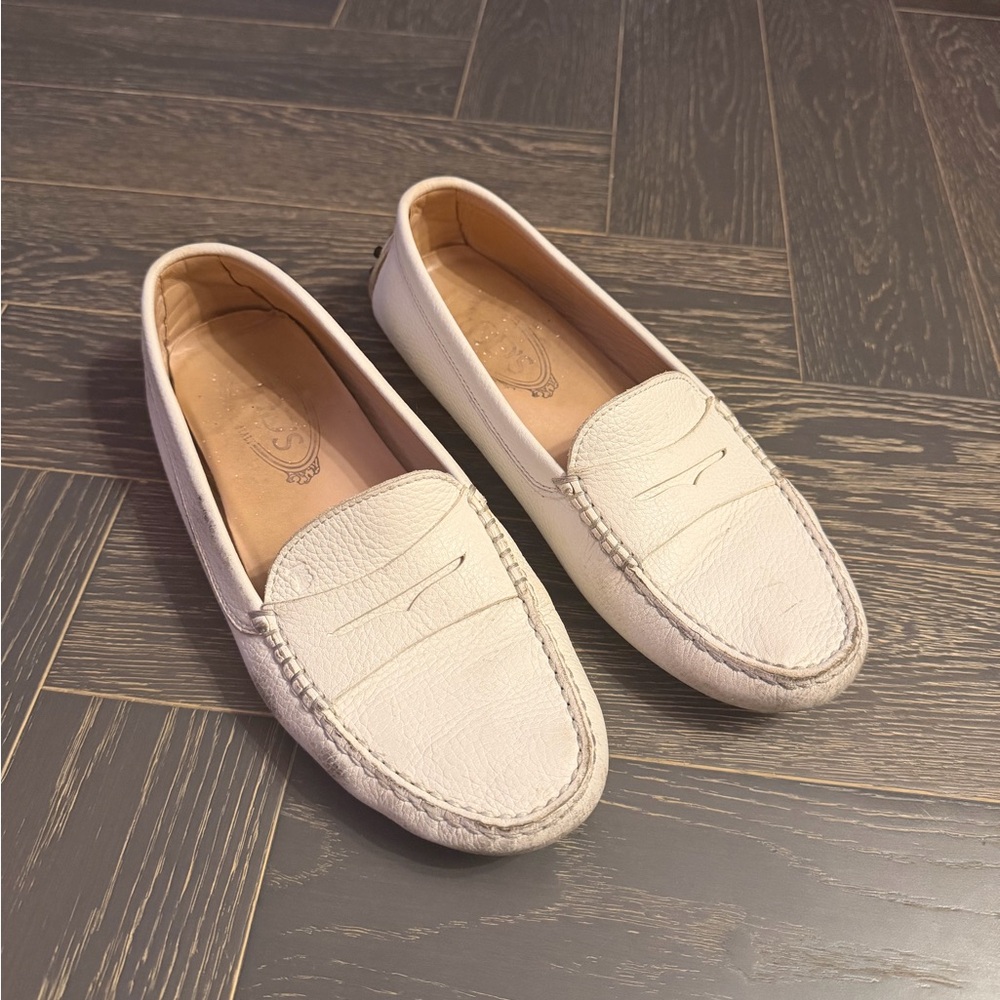 Tod’s Gommino Leather Driving Shoes - White 8.5/38.5